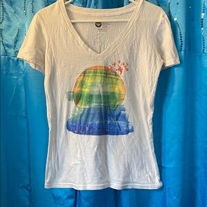 Roxy White V-Neck T-Shirt with Sunset Women’s Large